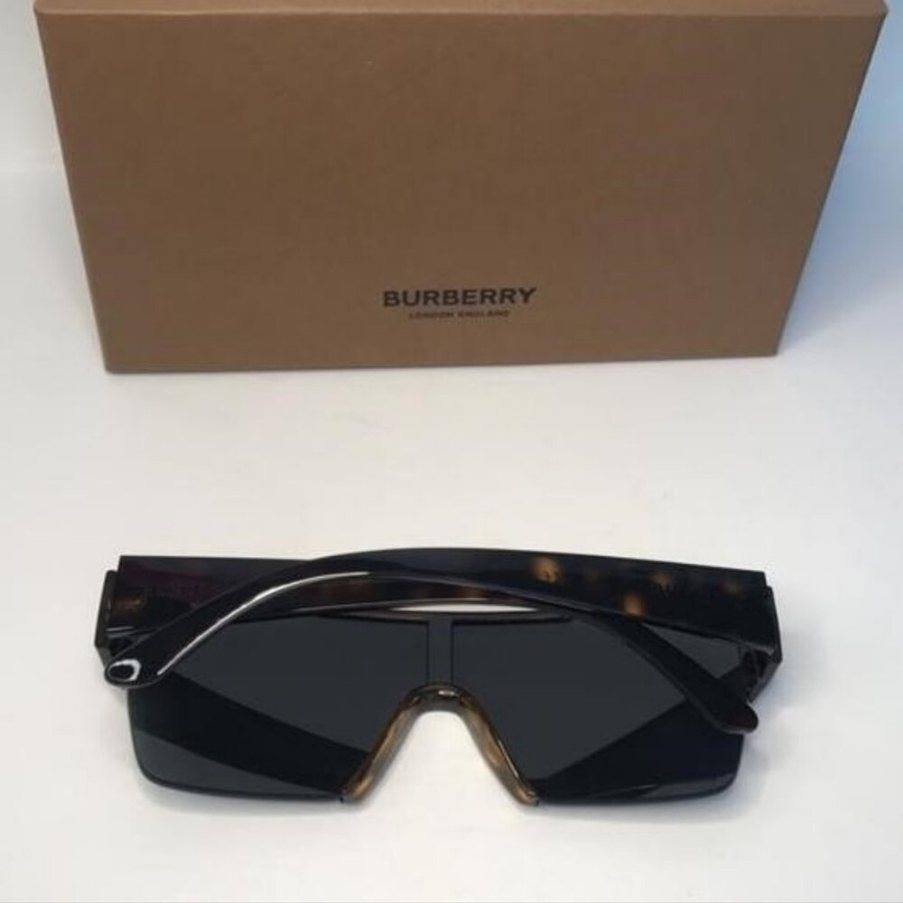 💯- Authentic New BurberryBE4291 - 300287 Oversize  Sunglasses - Picture 10 of 12